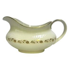 Royal Doulton 'Fairfax' England Retired Medium Oval Serving Platter & Gravy Boat